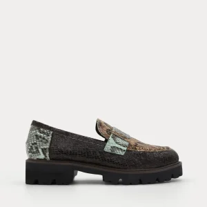 MOCASÍN TAUPE MARRÓN ANIMAL PRINT SUELA TRACK