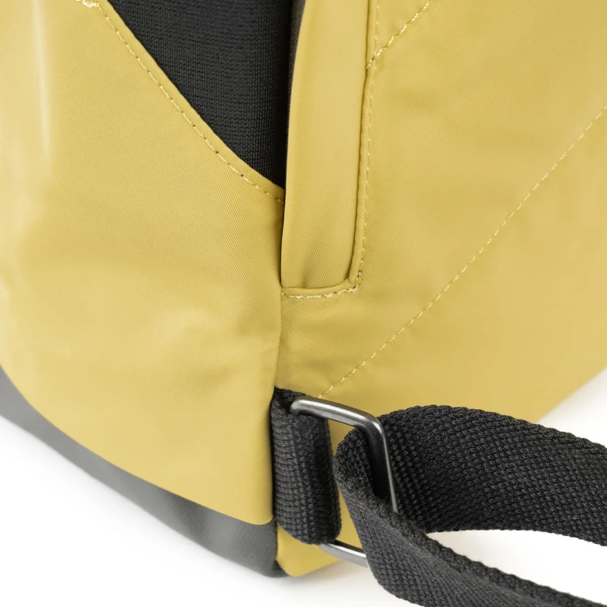 Mochila Roka London Canfield B - Bamboo - Mediana - Imagen 4