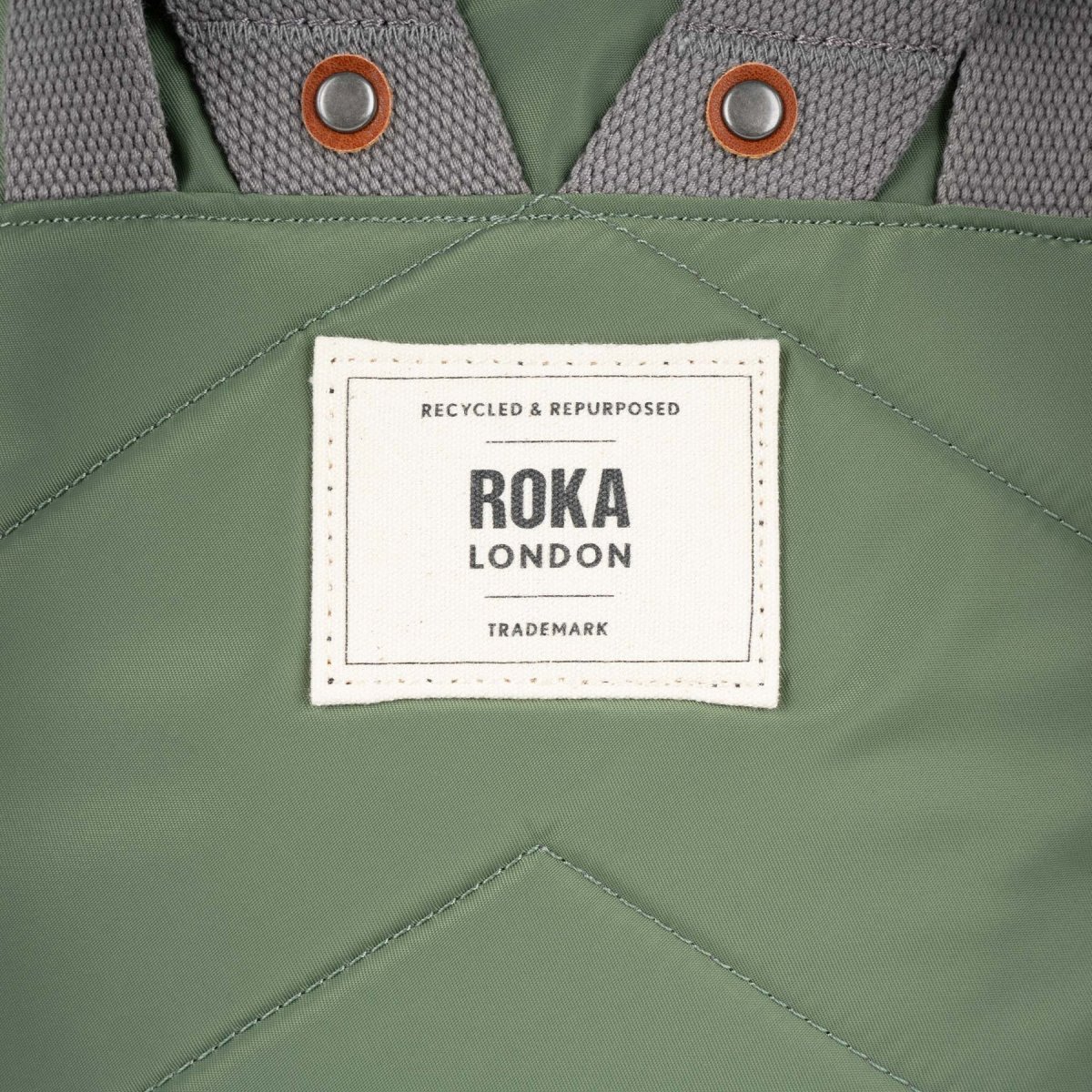 Mochila Roka London Canfield B - Granite - Mediana - Imagen 5