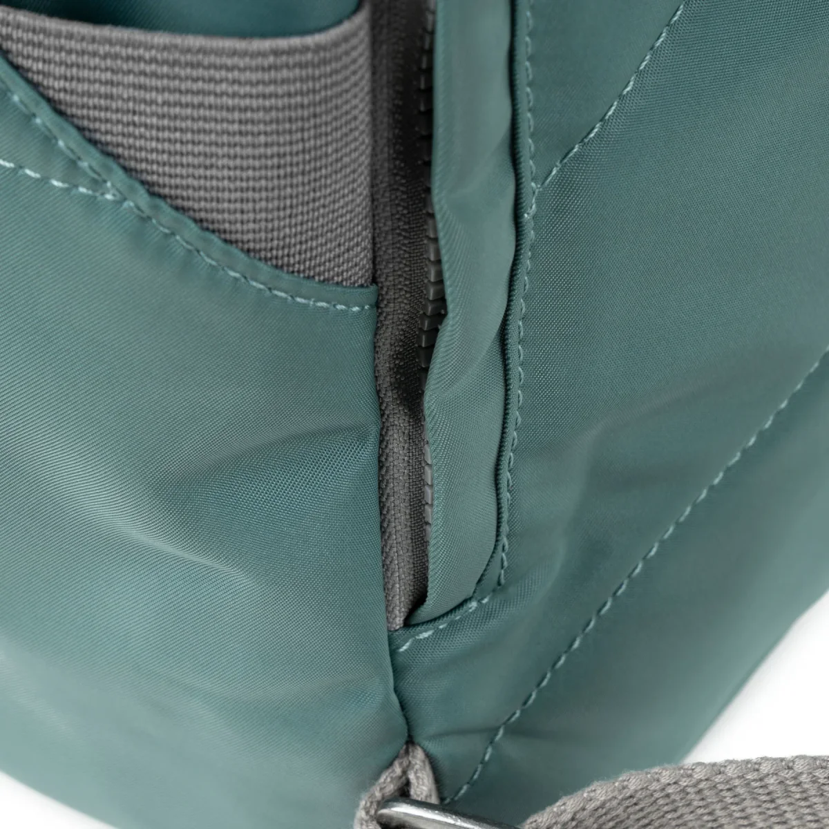 Mochila Roka London Canfield B - Sage - Mediana - Imagen 6