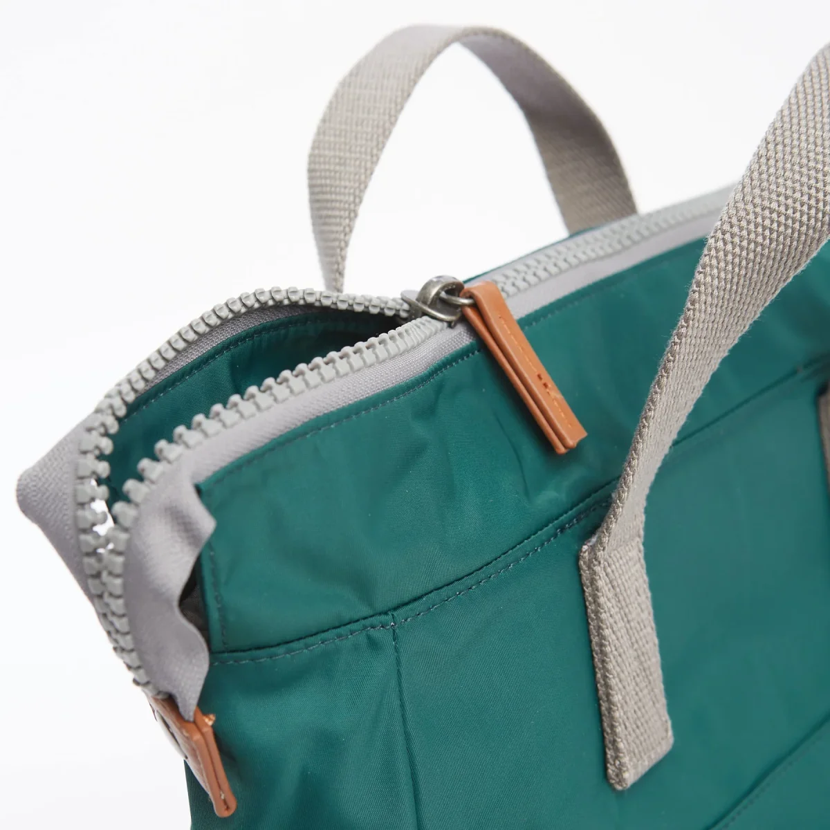 Mochila Roka London Bantry B - Teal - Mediana - 14L - Imagen 5