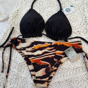 Conjunto ibiza negro tanga amarres coco banana