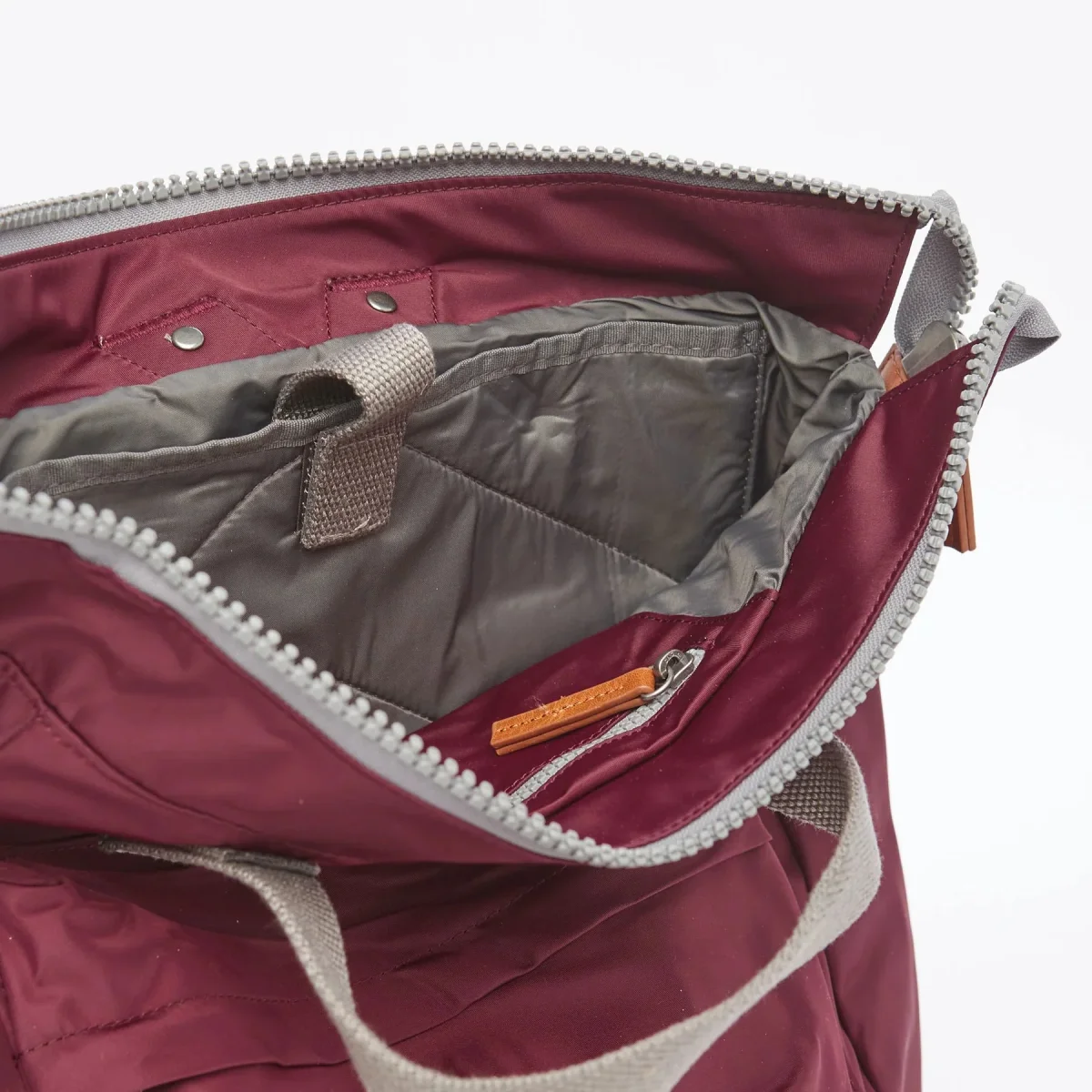 Mochila Roka London Bantry B - Plum - Mediana - 14l - Imagen 6