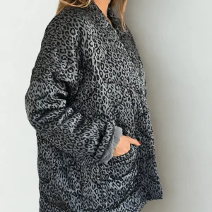 Chaqueta Italiana Animal Print, fondo Celeste